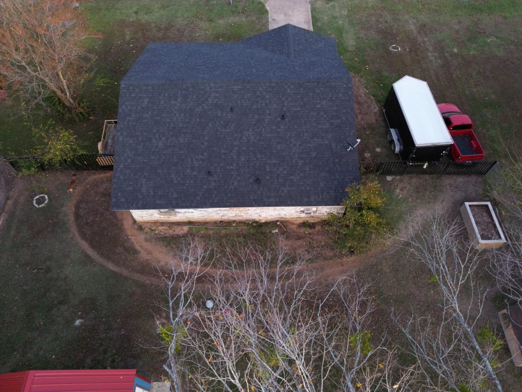 Finished shingle roof on a home in Franklin County