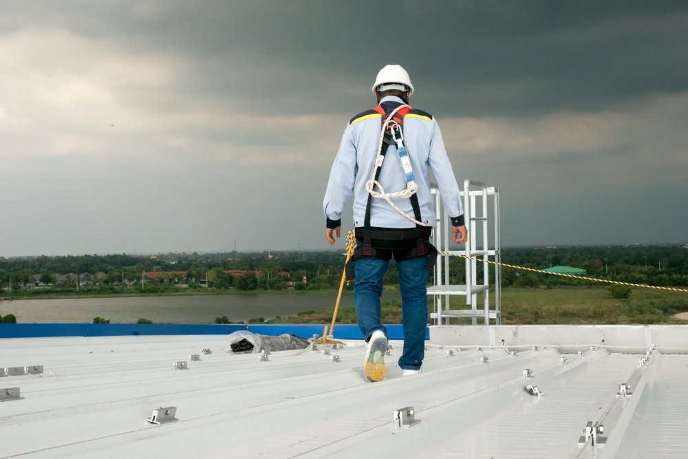 commercial roof maintenance north